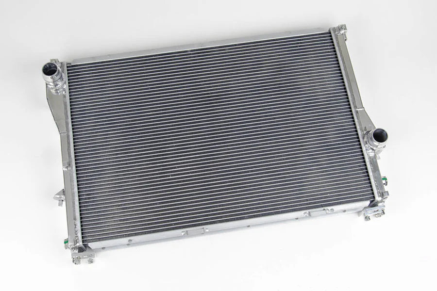 CSF #7064 BMW E39 M5 / 540i (MT) High-Performance All-Aluminum Radiator – view 5