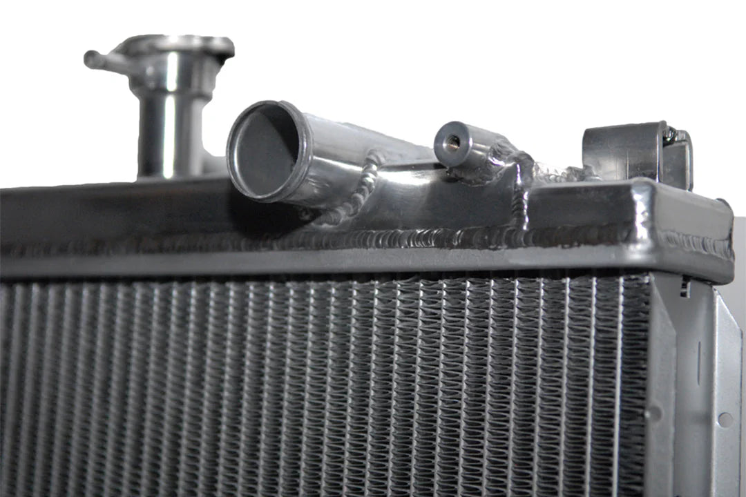 CSF #3328 04-14 Nissan Titan / 05-14 Armada / 04-13 Infiniti QX56 All-Aluminum Radiator – view 2