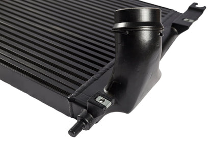 CSF #7102 06-10 Silverado H.D / Sierra H.D 6.6L Turbo Diesel Heavy Duty Intercooler – view 3