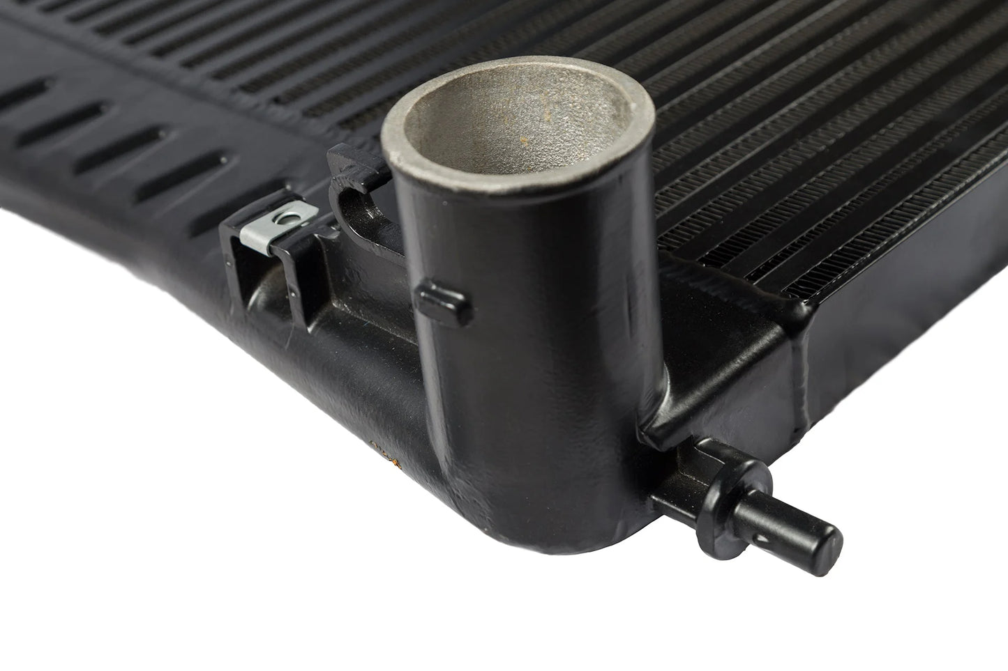 CSF #7102 06-10 Silverado H.D / Sierra H.D 6.6L Turbo Diesel Heavy Duty Intercooler – view 4