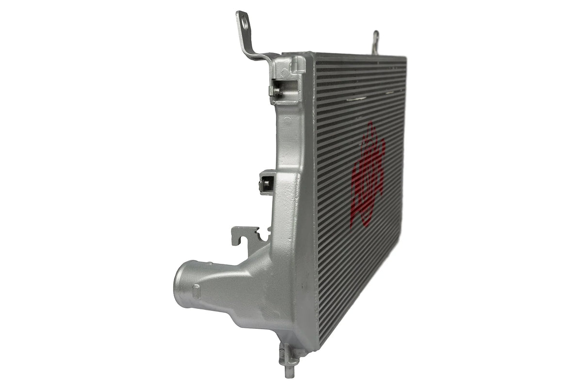 CSF #7103 01-05 Silverado H.D / Sierra H.D 6.6L Turbo Diesel Heavy Duty Intercooler – view 3