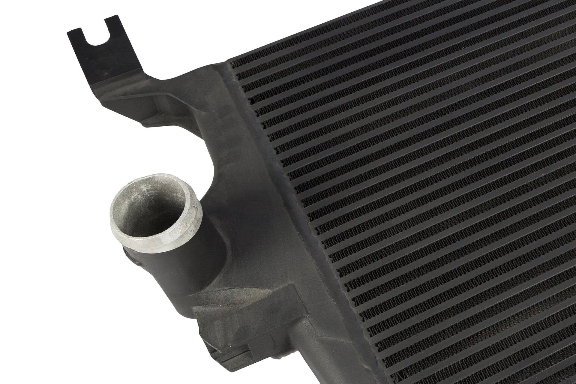 CSF #7106 03-07 Ford Super Duty 6.0L Turbo Diesel Heavy Duty Intercooler – view 5