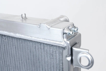 CSF #7207 98-07 Lexus LX470 / Toyota Land Cruiser Heavy-Duty All-Aluminum Radiator – view 4
