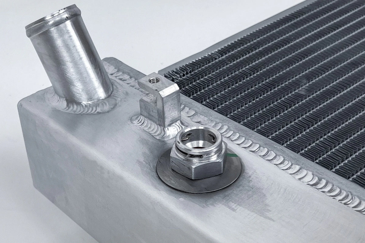 CSF #7223 05-13 Chevrolet C6 Corvette Base/Grand Sport/427/Z06 All-Aluminum Radiator – view 9