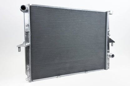 CSF #7227 03-10 Porsche 955/957 Cayenne / 07-15 Audi Q7 / 04-10 Volkswagen Touareg Heavy-Duty Performance Radiator – view 2