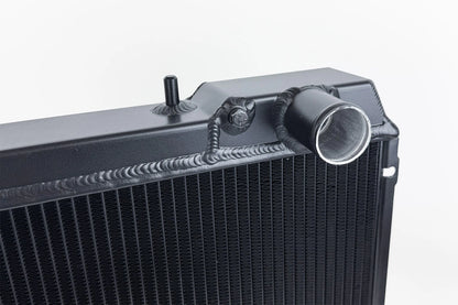 CSF #7229B CSF High-Performance All-Aluminum Radiator in Black for Nissan R32 Skyline GT-R – view 3
