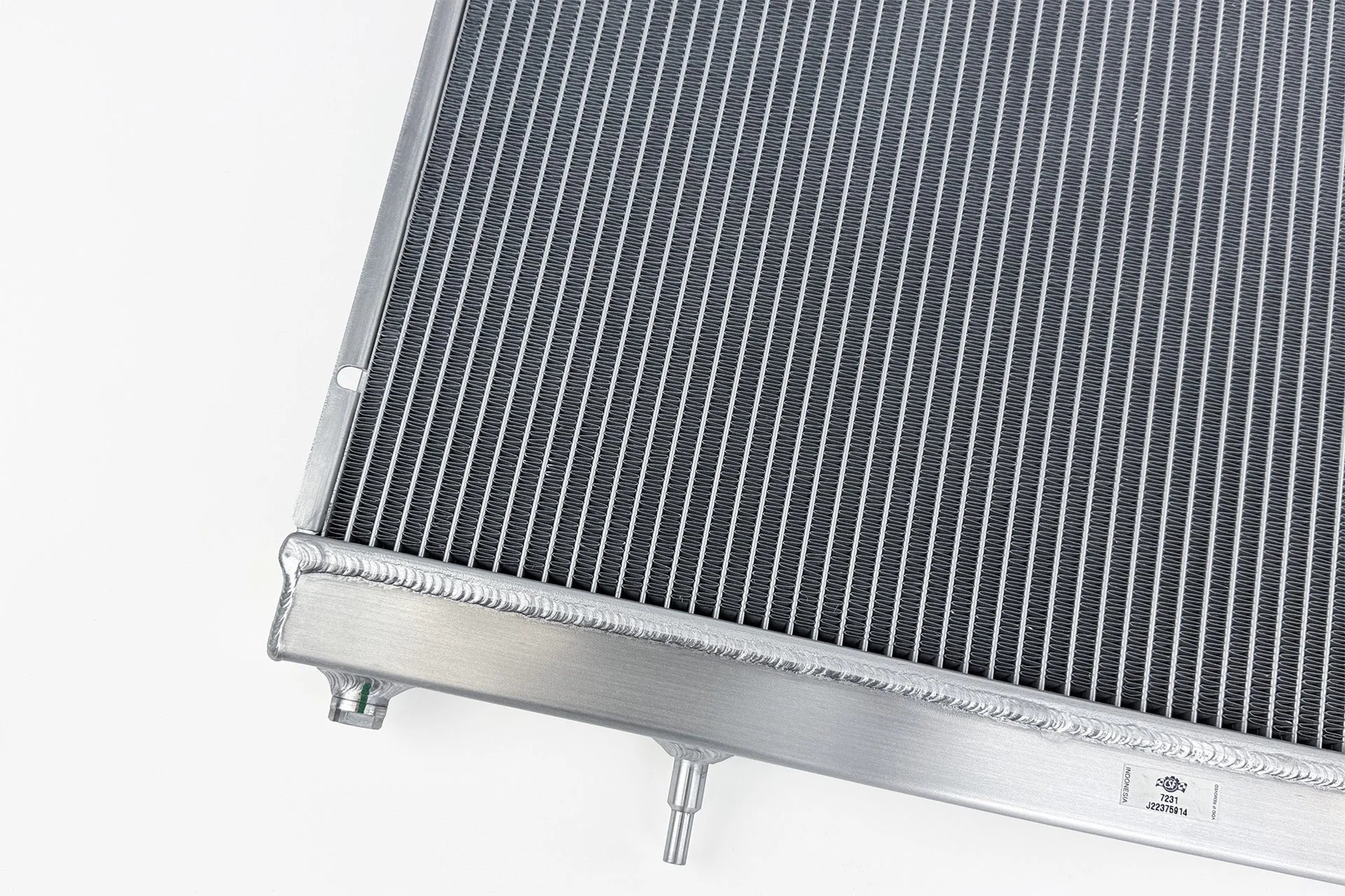 CSF #7231 CSF High-Performance All-Aluminum Radiator for Nissan R34 Skyline GT-R – view 5