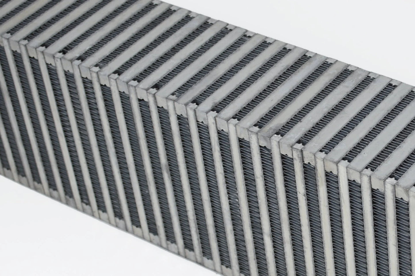 CSF #8053 High-Performance Bar & Plate Intercooler Core 24x6x3.5 - Vertical Flow – view 2