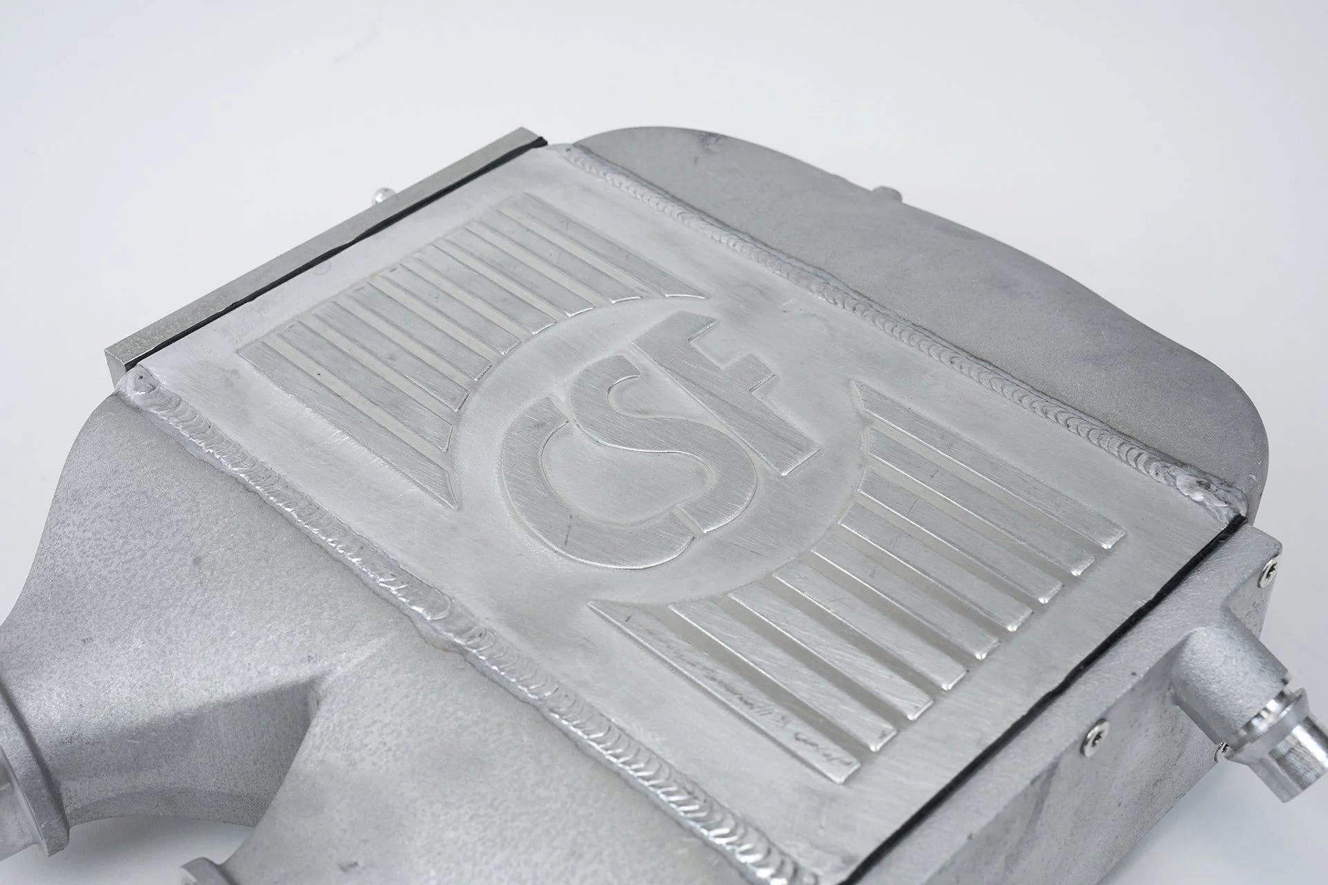 CSF #8082R F8X M3 / M4 / M2 Comp Top Mount Charge-Air-Cooler - Raw Finish – view 4