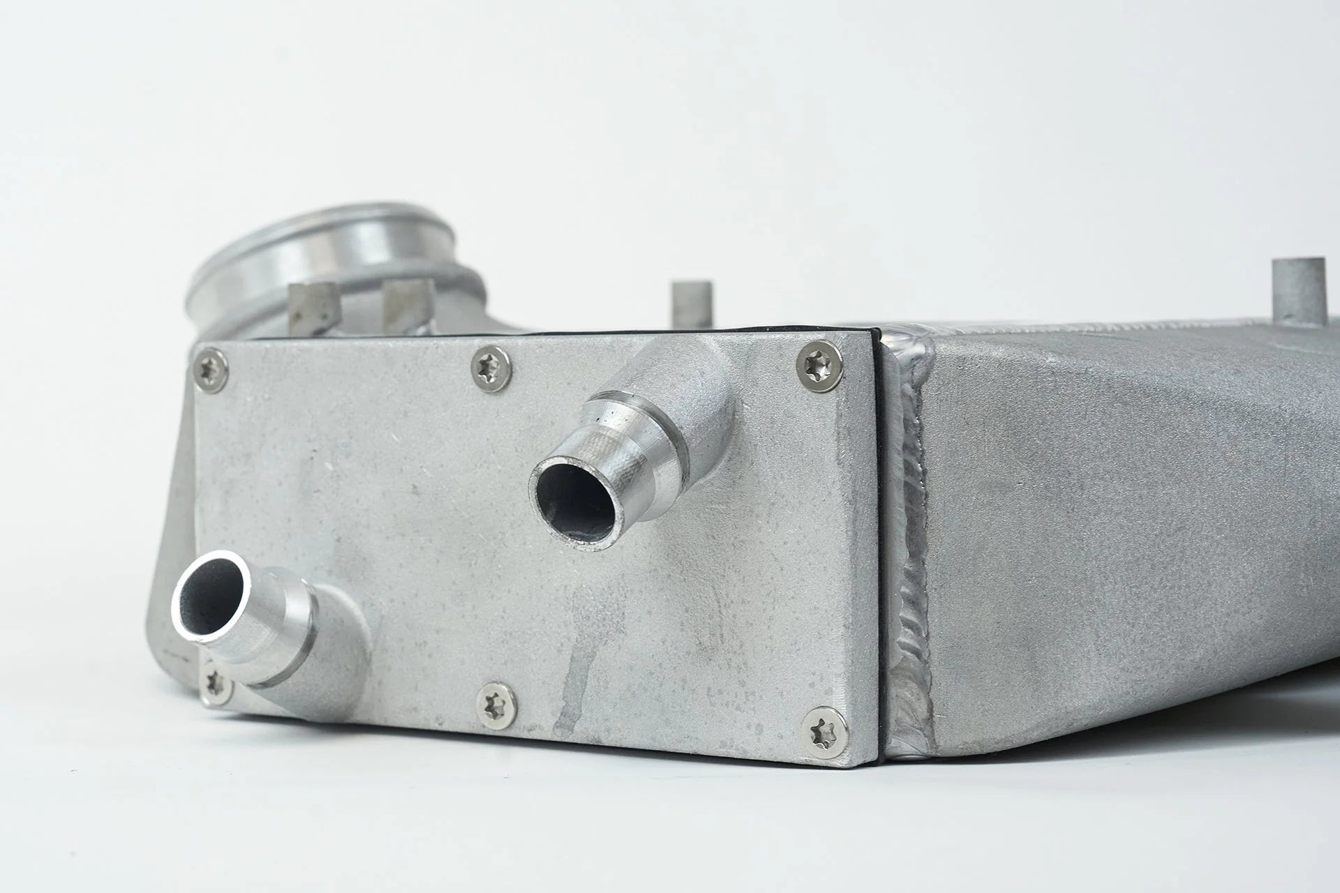 CSF #8082R F8X M3 / M4 / M2 Comp Top Mount Charge-Air-Cooler - Raw Finish – view 5