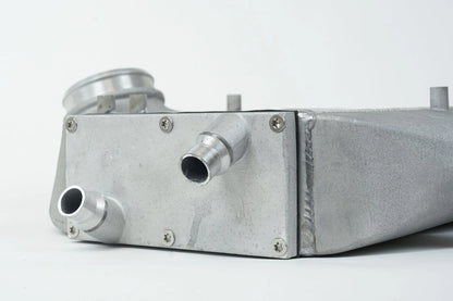 CSF #8082R F8X M3 / M4 / M2 Comp Top Mount Charge-Air-Cooler - Raw Finish – view 5