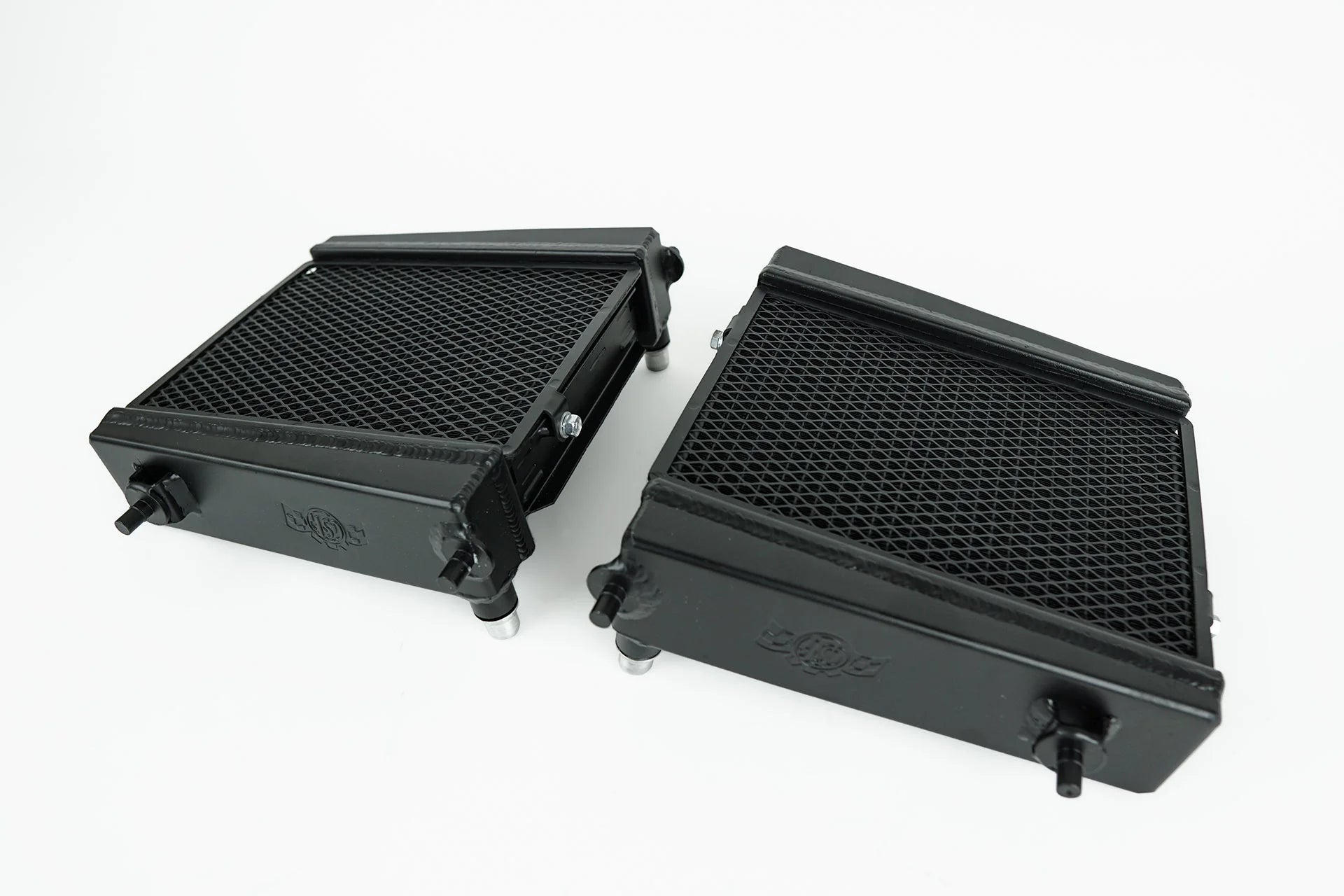 CSF #8179 A90 Supra / BMW G-Series High-Performance Auxiliary Radiator – view 4