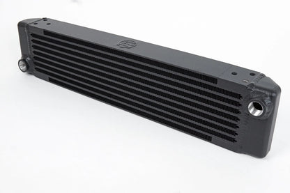 CSF #8202 Universal Single-Pass Oil Cooler / RSR Porsche / M22 x 1.5 / 22L x 4.75H x 2.16W – view 2