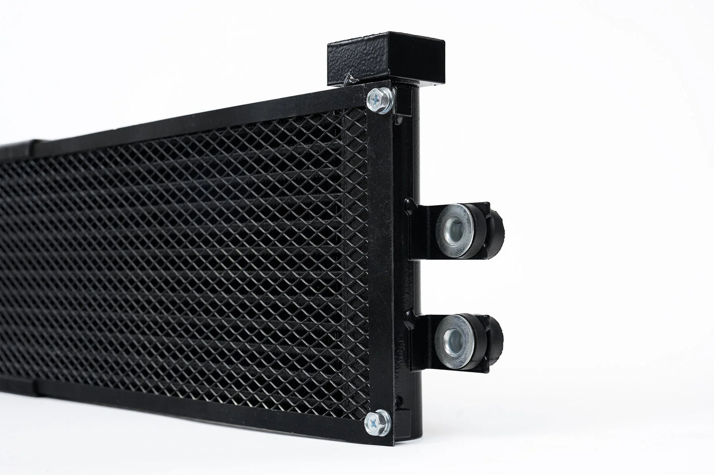 CSF #8220 BMW F8X M3 / M4 / M2 Comp High-Performance Oil Cooler – view 4