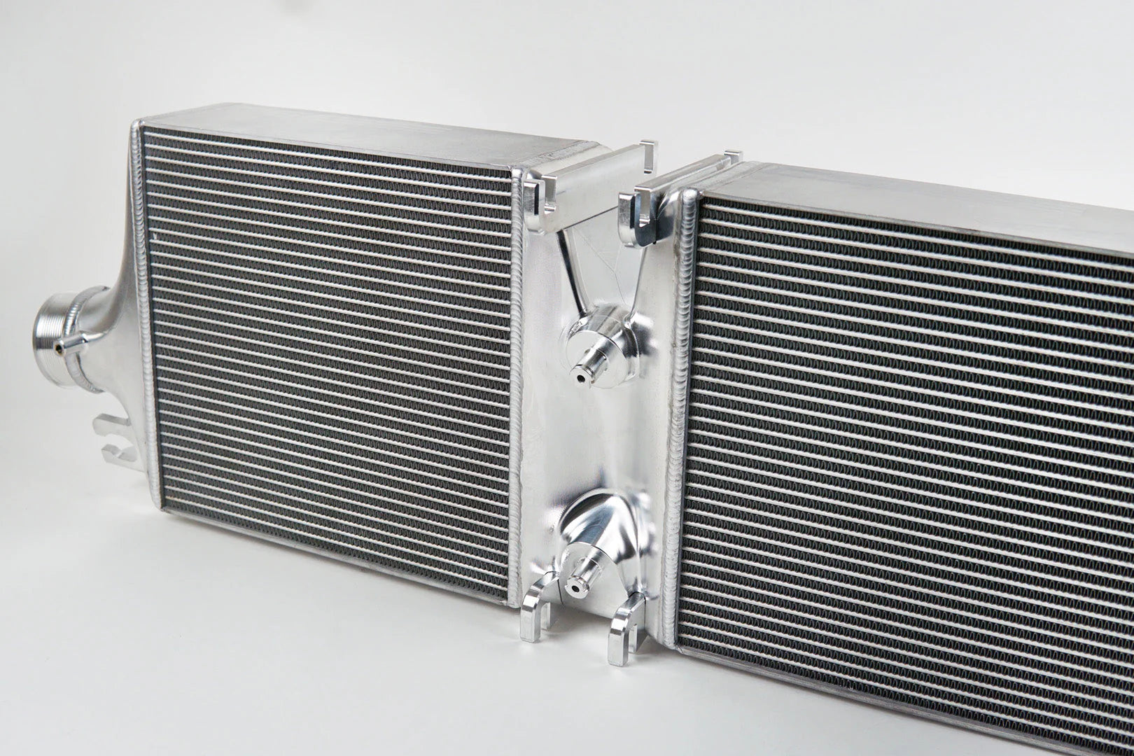 CSF #8188 Porsche 992 911 Turbo / Turbo S Intercooler System – view 9