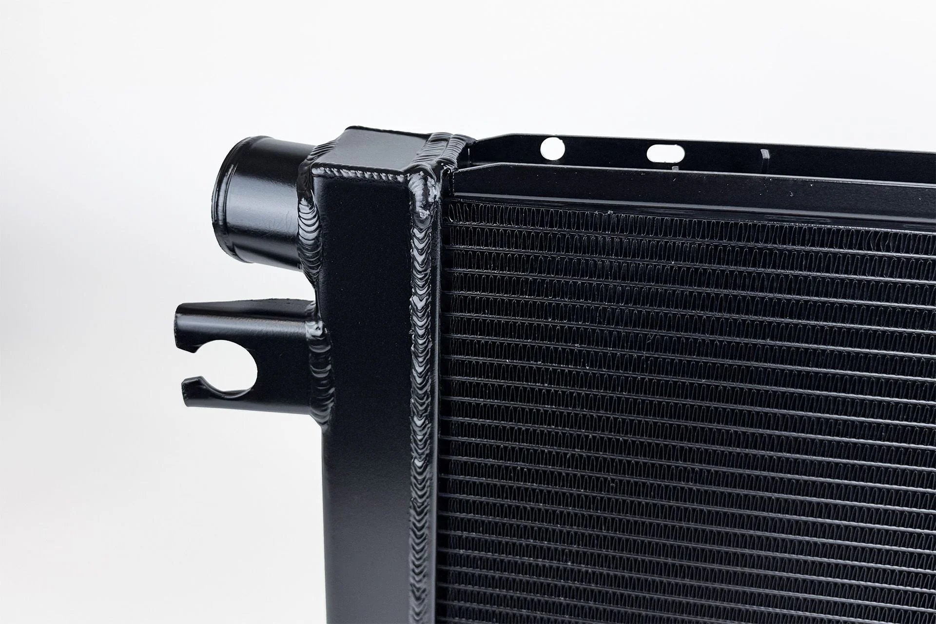 Radiator mounting detail